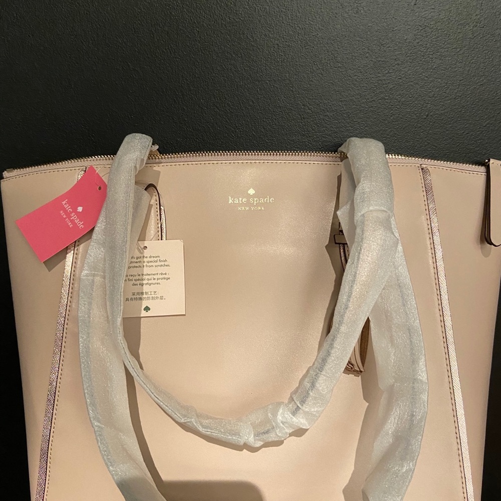 Kate Spade Tote - Picture 4 of 5
